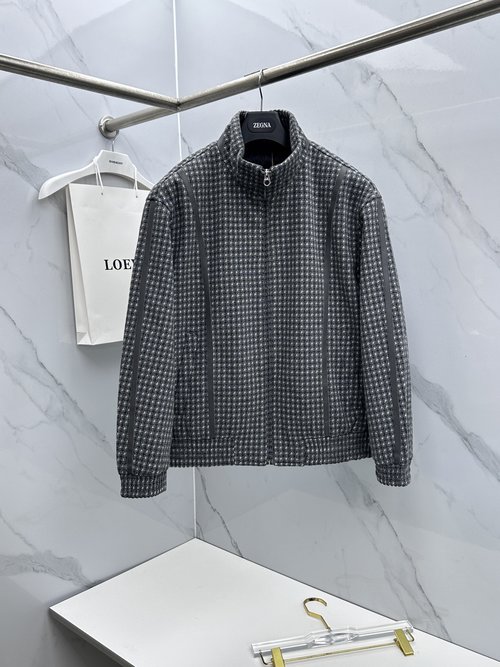 Loro Piana Stylish Collared Down Jacket with Attention to Detail