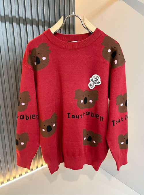 Moncler Monogram Logo Badge Wool Sweater for Daily Commute