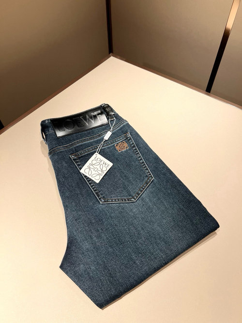 Loewe Premium Casual Pants with Fine Craftsmanship