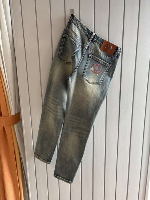 Fendi Soft Jeans with Luxury Cowhide Waist Tag