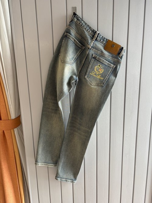 Fendi Soft Jeans with Luxury Cowhide Waist Tag