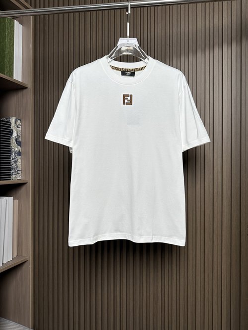Fendi White Round Neck Short Sleeve T-Shirt with Peruvian Pima Cotton