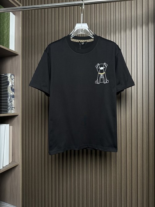 Fendi Black Round Neck Short Sleeve T-Shirt Made of Peruvian Pima Cotton