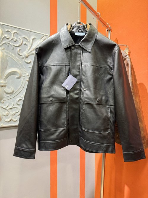 Prada Premium Protein Leather Outerwear: A Timeless Style Option