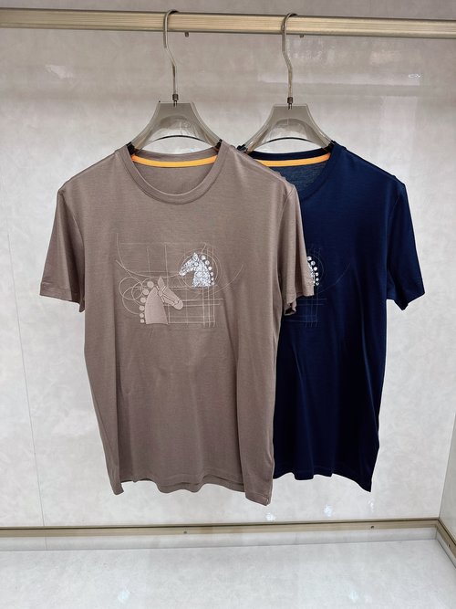 Hermes Abstract Horsehead Embroidery T-Shirt in Two Colors
