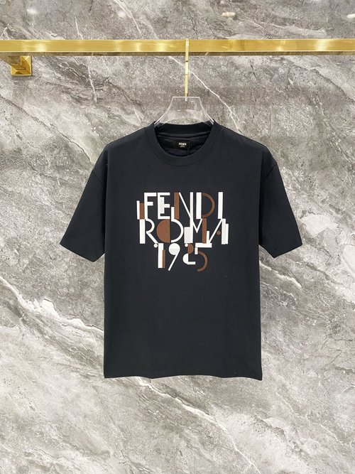 Fendi Fashionable Short Sleeve T-Shirt in Pure Cotton with Classic Logo