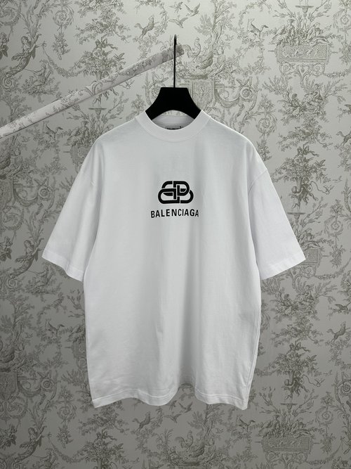 Balenciaga Black Short-sleeved T-shirt with Lock Logo Print