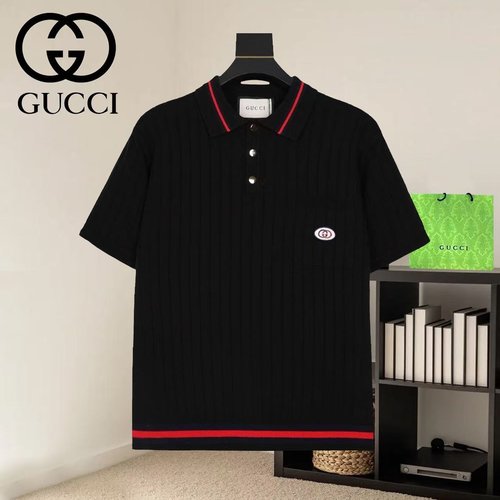 Gucci GG Jacquard Collared Sweater in Apricot and Black