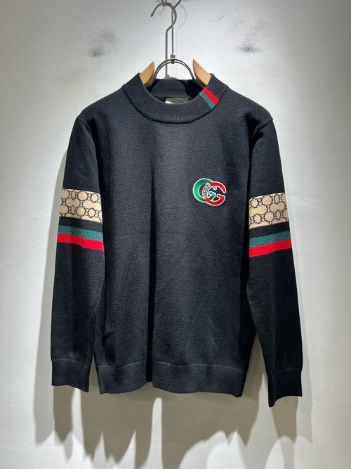 Gucci Knit Wool Sweater with Hooked Logo Design