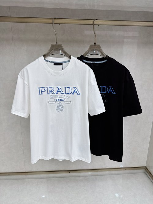 Prada New Short Sleeve Round Neck T-Shirt, Soft and Stylish