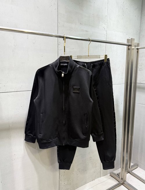 Dolce & Gabbana Casual Sports Suit with Weave Bag Design