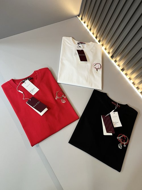 Gucci Comfortable Cotton Round Neck T-Shirt