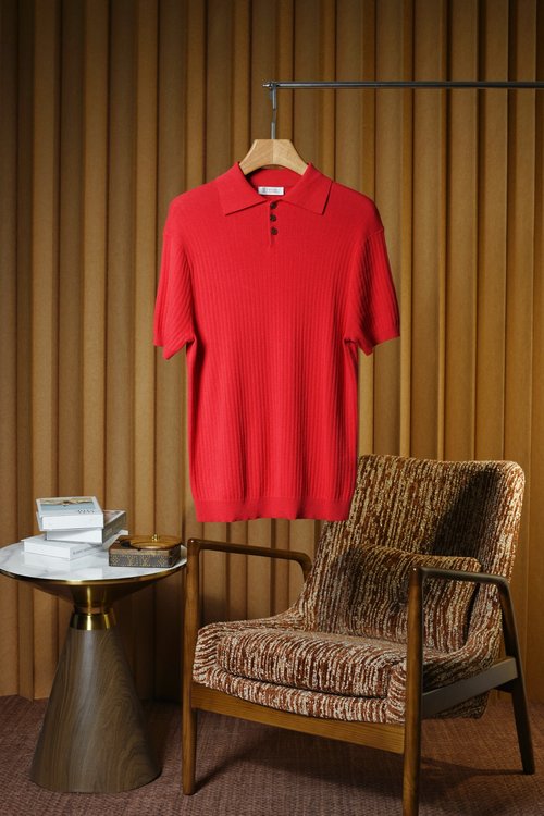 Fendi Elegant Knit Polo Shirt with Shell Buttons
