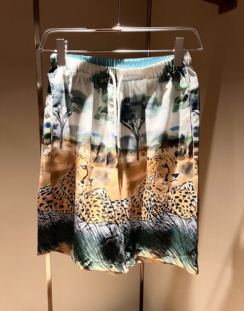 Gucci Stylish Pajama Set with GG Logo Embellishment