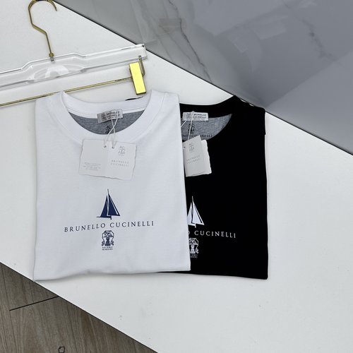 Brunello Cucinelli Sailing Short-Sleeve T-Shirt with Contemporary Design