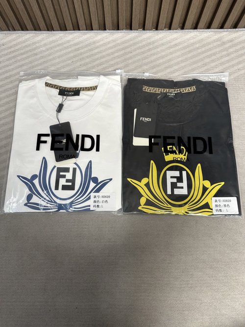 Fendi Silk-Like Cotton Round Neck Short Sleeve T-Shirt