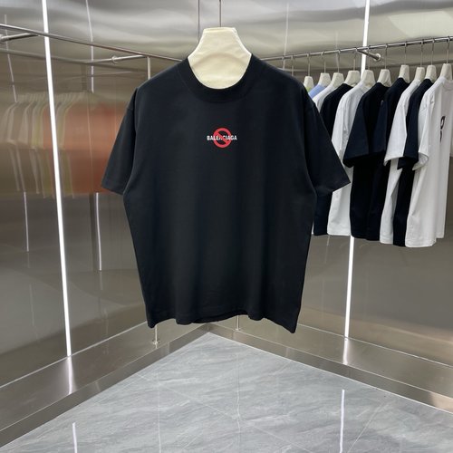 Balenciaga Ripped Round Neck Short Sleeve Tee with Printing Process