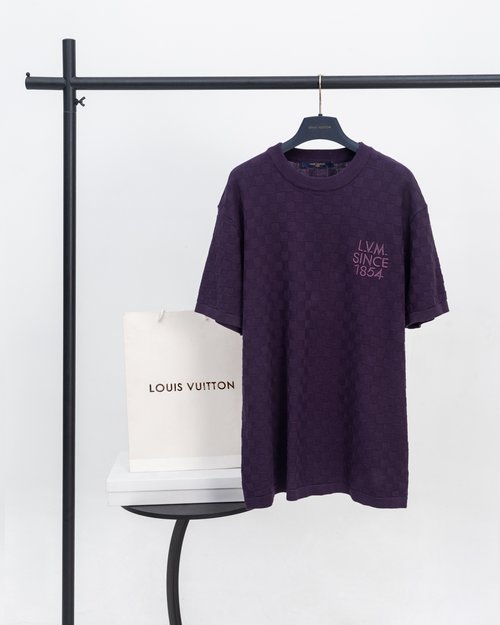 Louis Vuitton Luxury Checkered Pattern Knit T-shirt with High-Density Embroidery