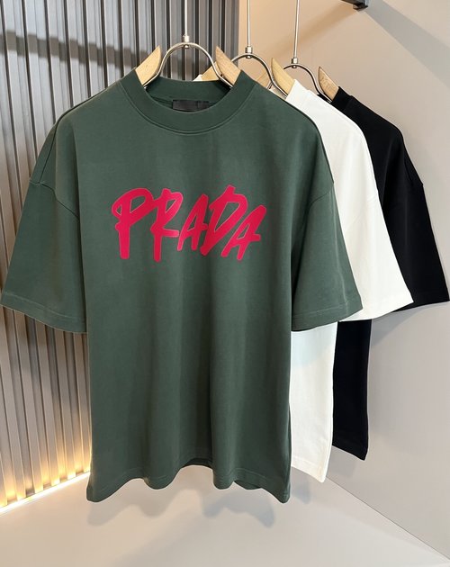 Prada Classic and Stylish All-Cotton Short-Sleeved T-Shirt