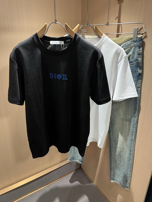Dior Stylish and Versatile Short-Sleeve T-Shirt with Logo