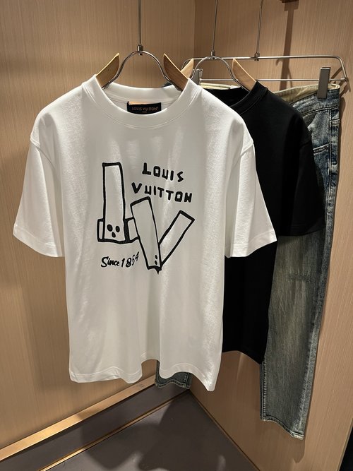 Louis Vuitton Printed Logo Short-Sleeve T-Shirt