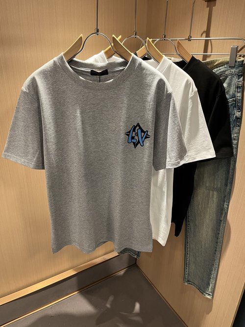 Louis Vuitton Fashionable Logo-Printed Cotton Short-Sleeve T-Shirt