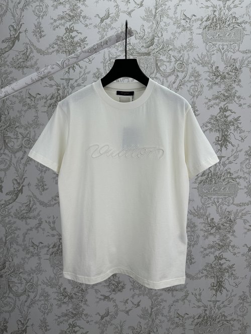 Louis Vuitton Decorated Short Sleeve T-Shirt with 3D Beaded Logo