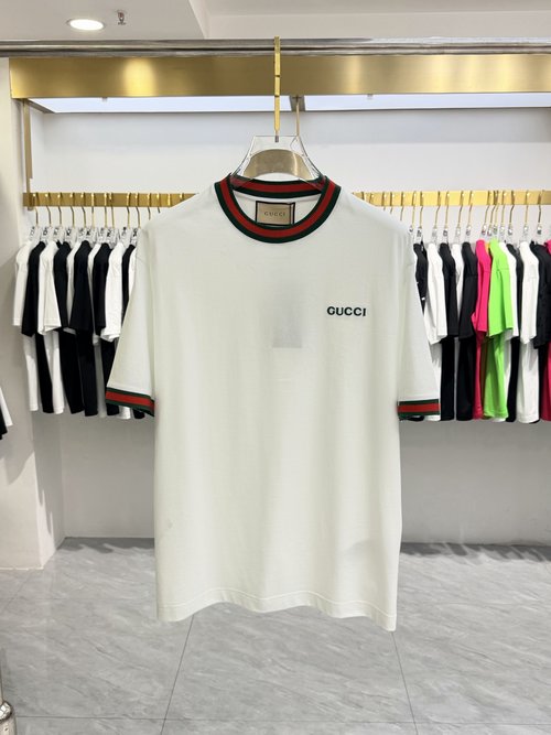 Gucci High-quality Custom T-shirt with a Silk-like Texture