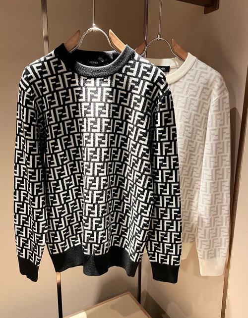 Dior Classic Logo Design Knitted Wool Sweater