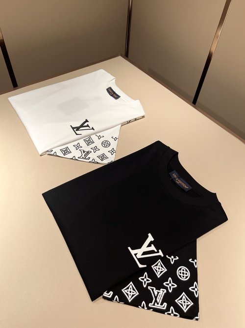 Louis Vuitton Luxury Monogram-Printed Short-Sleeve T-Shirt