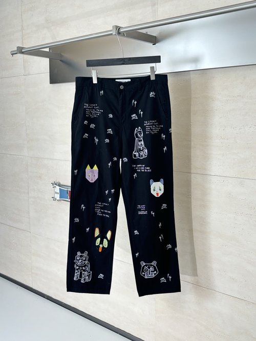 Louis Vuitton Heavily Embroidered Cat Design Loose Fit Denim Jeans