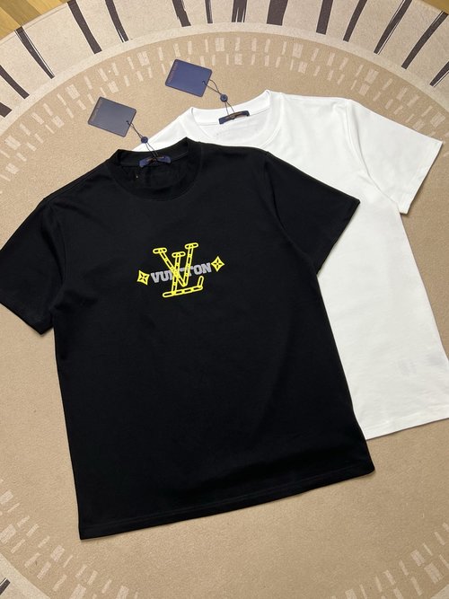 Louis Vuitton Black and White Short Sleeve T-Shirt