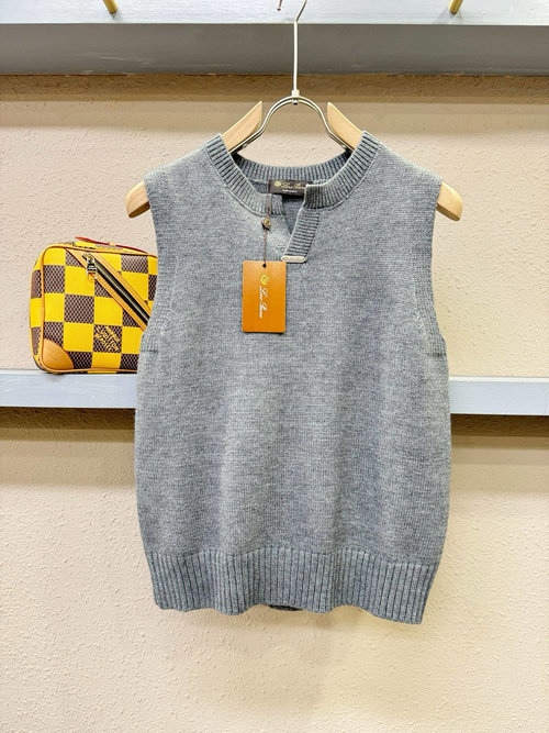 Loro Piana Knitted Wool Vest Sweater