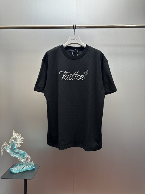 Louis Vuitton Short Sleeve T-Shirt with Decorative Detail