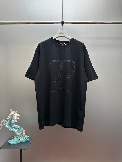 Gucci Soft Knit Cotton T-Shirt with Plaque Print