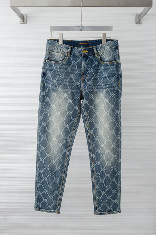 Louis Vuitton Straight-Leg Jeans with Exquisite Accessories