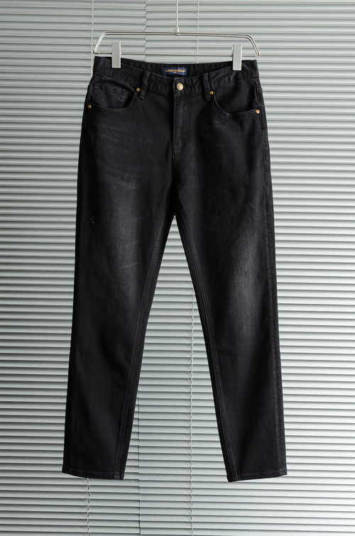 Louis Vuitton Fashionable Straight Jeans Made with Premium Materials