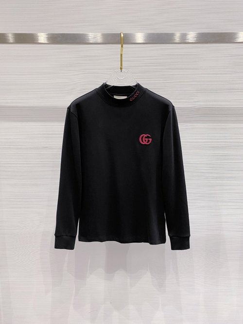 Gucci Fashionable Long-Sleeved T-Shirt with Logo