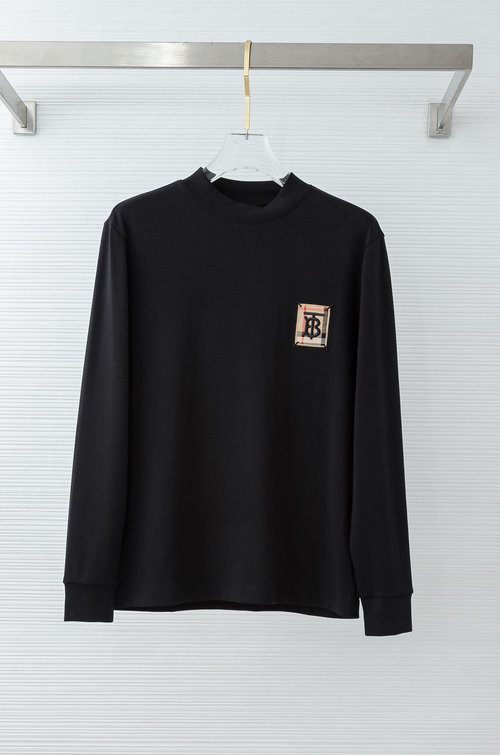 Burberry Versatile T-shirt with Embroidery and Fine Fabric