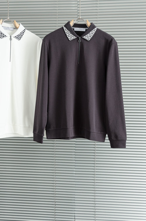 Ferragamo Comfortable and Versatile Long-sleeved T-shirt