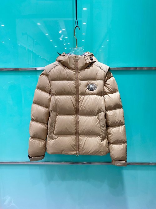 Burberry Detachable Sleeve Stylish Down Jacket