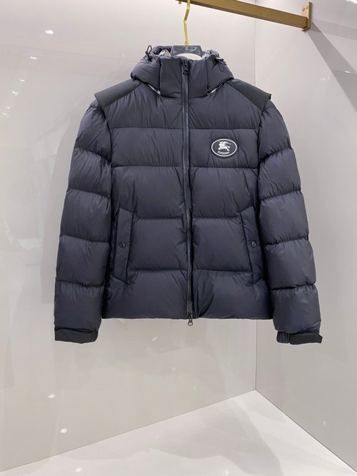 Burberry Detachable-Sleeve Down Jacket with High-Tech Fabric