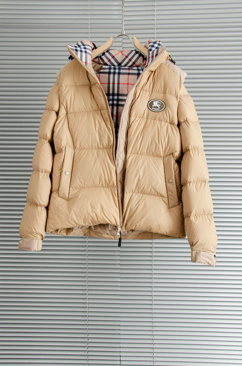Burberry Detachable Sleeve Down Jacket & Vest 2-in-1
