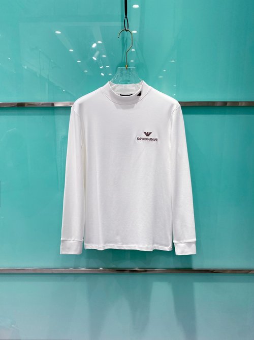 Armani Fashionable Long-Sleeve T-Shirt for a Luxury Look