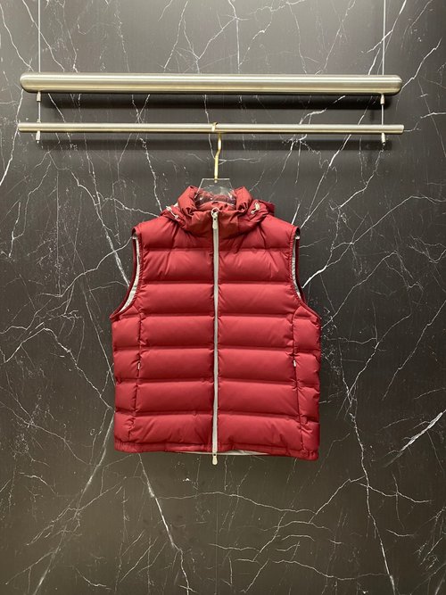 Brunello Cucinelli Detachable-Hat Down Vest with High-Quality Fabrics