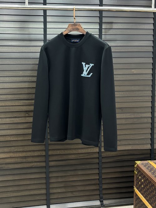 Louis Vuitton All-season Soft Cotton Base Layer with Logo