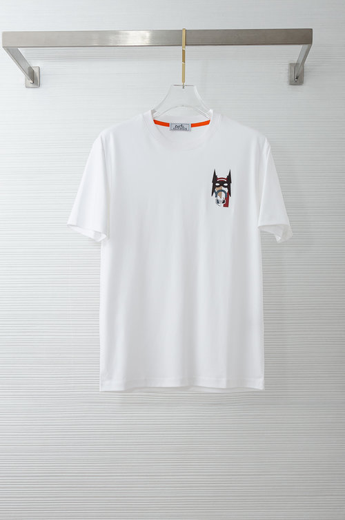 Hermes Solid Color Round Neck T-shirt with Good Drape