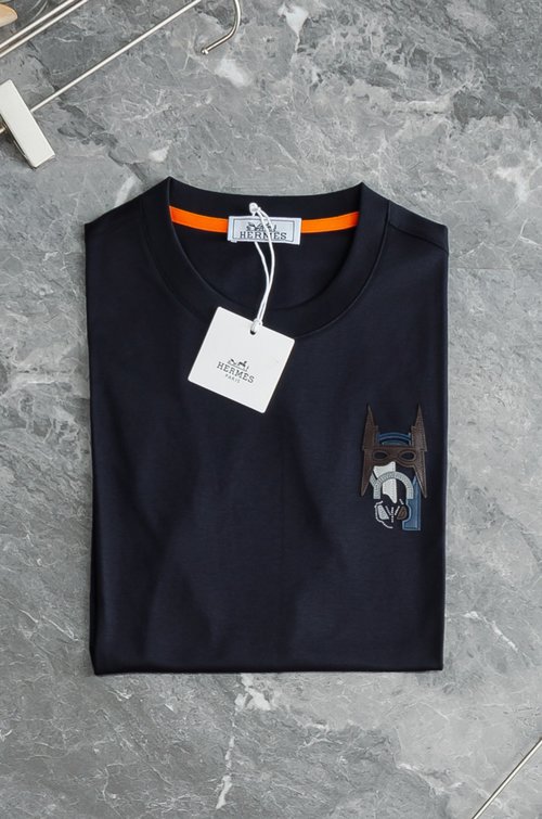 Hermes Soft and Breathable Round-Neck T-Shirt