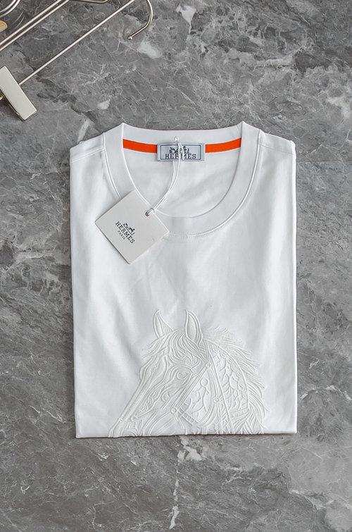 Hermes Soft and Breathable Silky Cotton Round Neck T-Shirt