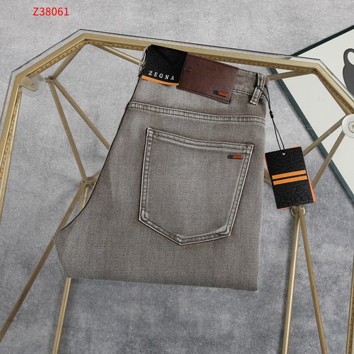 Zegna Lightweight Jeans Suitable for All Sizes